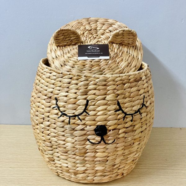 Animal shaped wicker basket